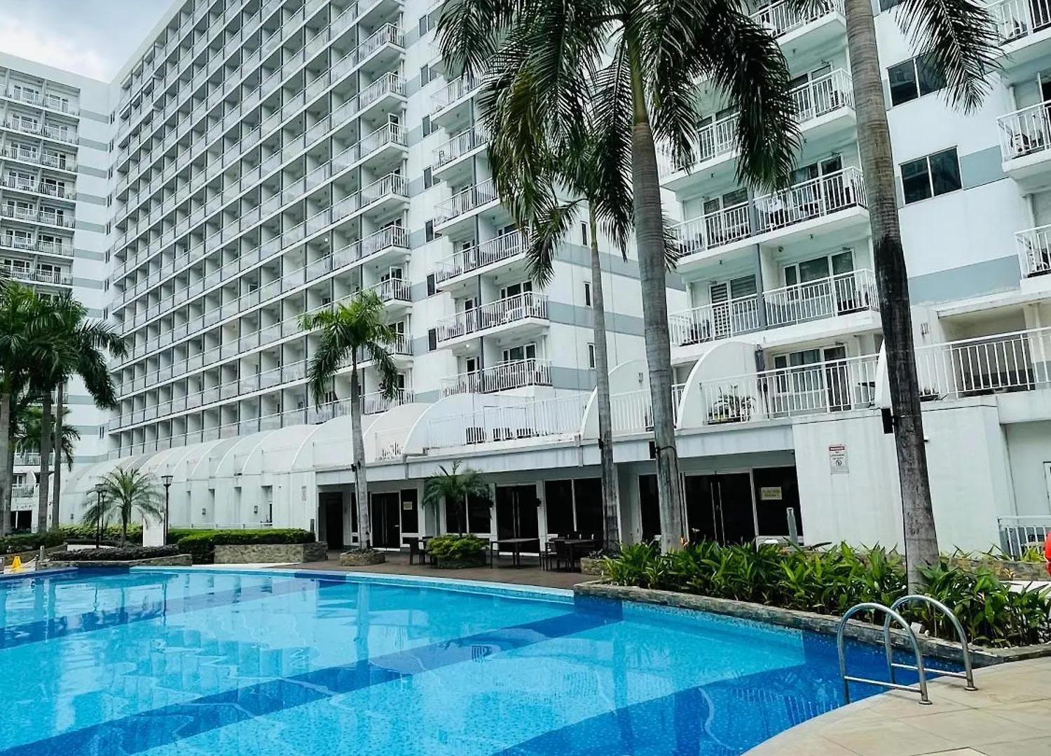 Shell Residences Condotel Near Naia And Mall Of Asia Manila